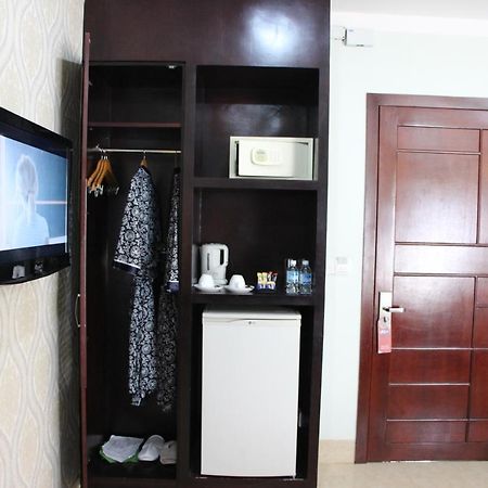 Sen Han Hotel Phnom Penh Esterno foto