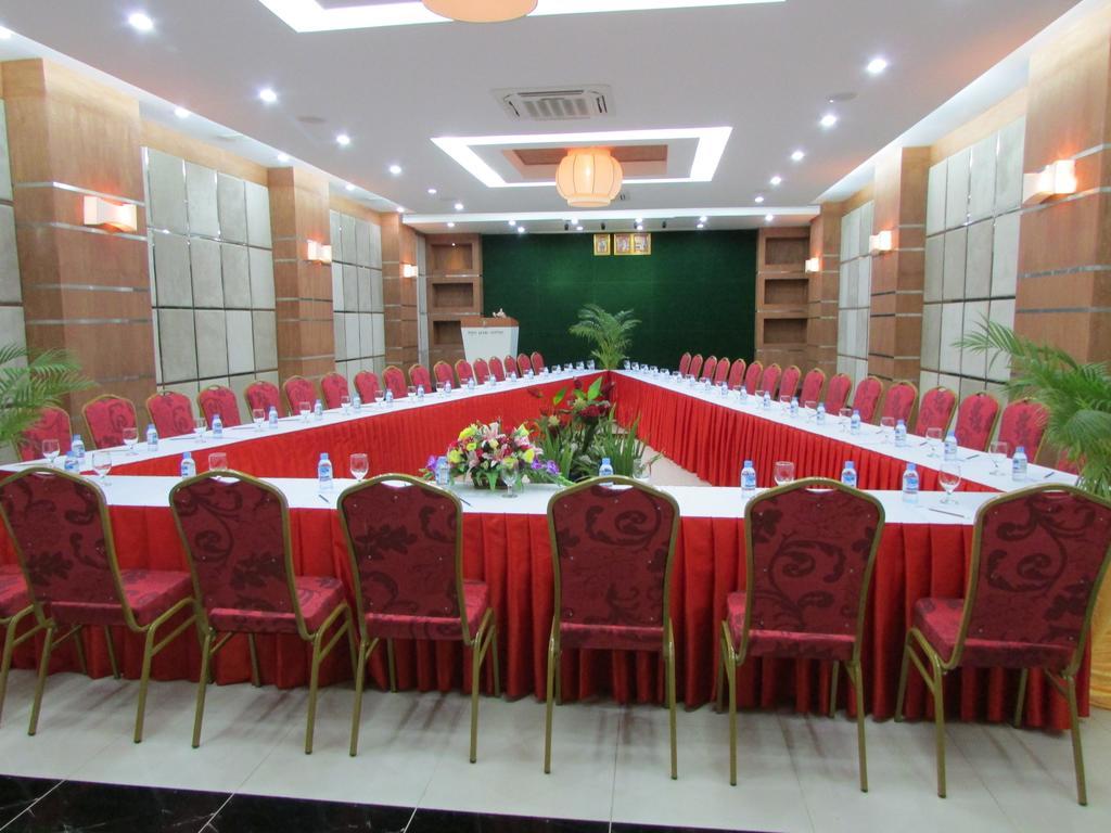 Sen Han Hotel Phnom Penh Esterno foto