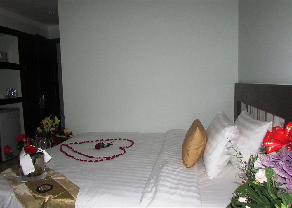 Sen Han Hotel Phnom Penh Esterno foto