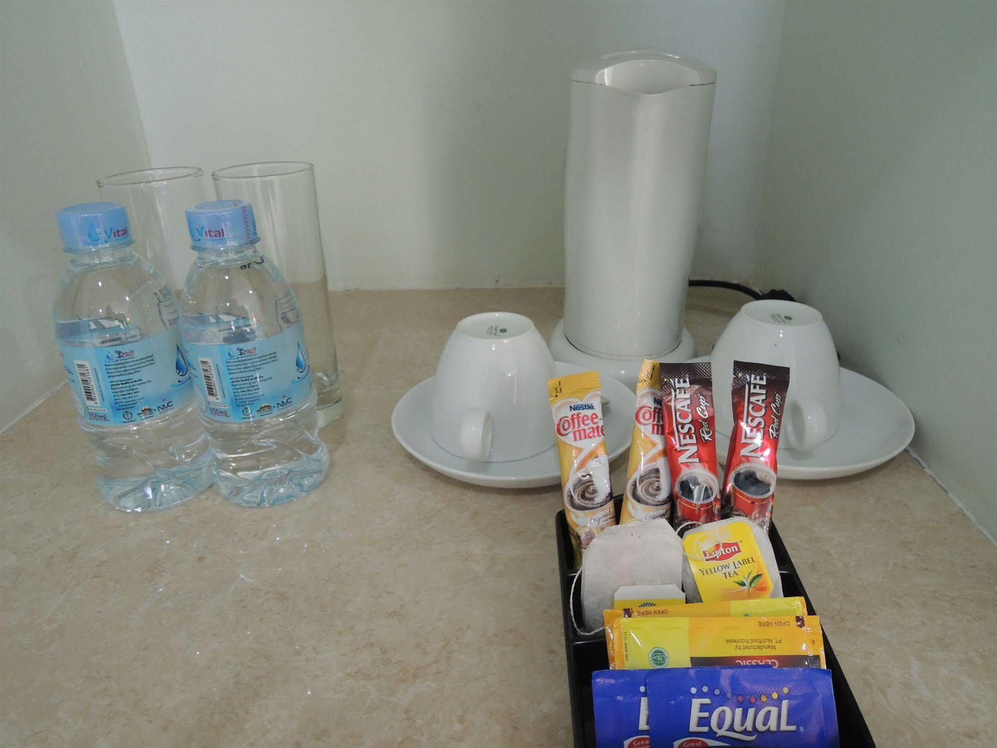 Sen Han Hotel Phnom Penh Esterno foto