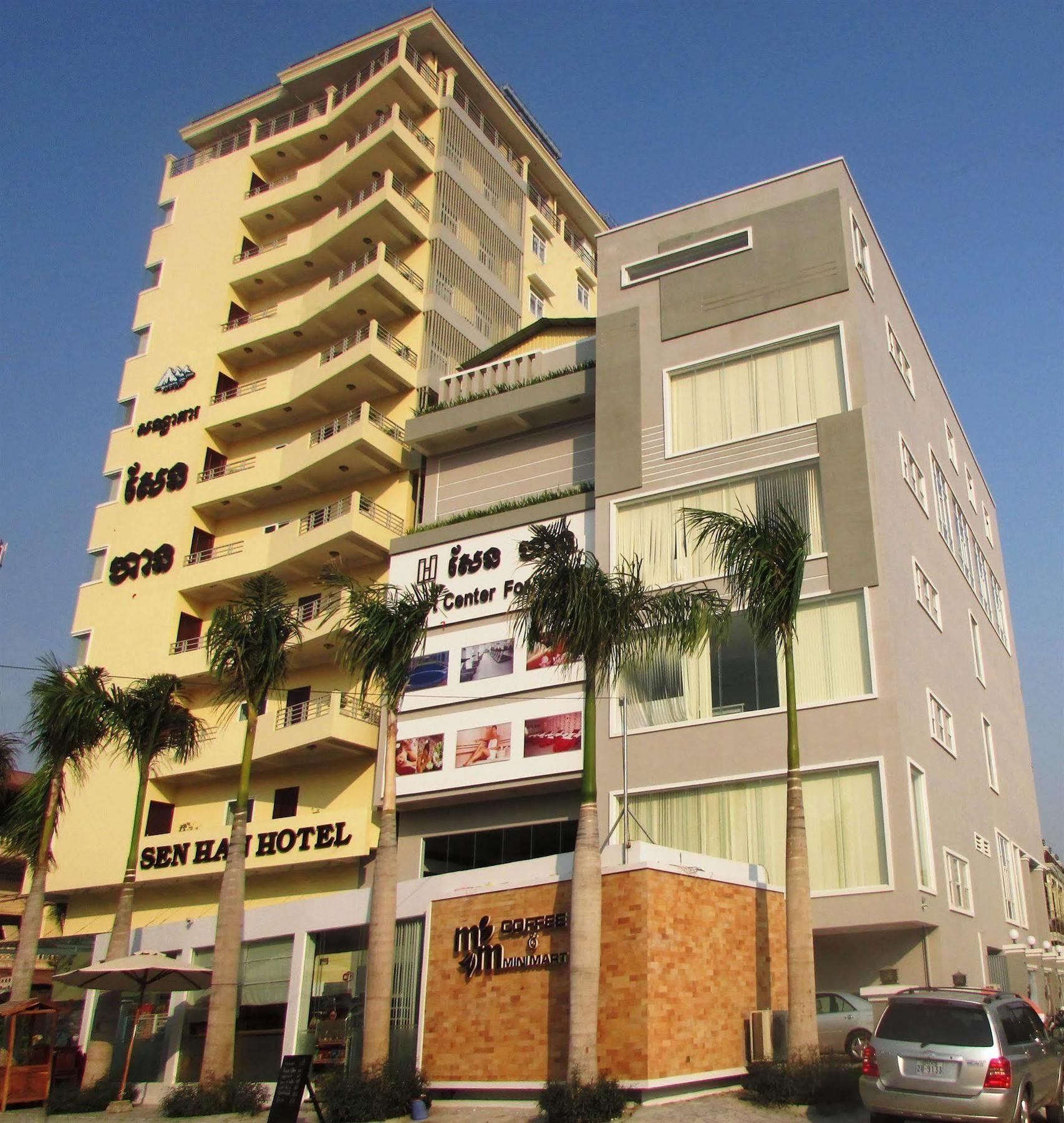 Sen Han Hotel Phnom Penh Esterno foto