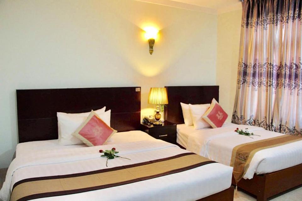 Sen Han Hotel Phnom Penh Esterno foto