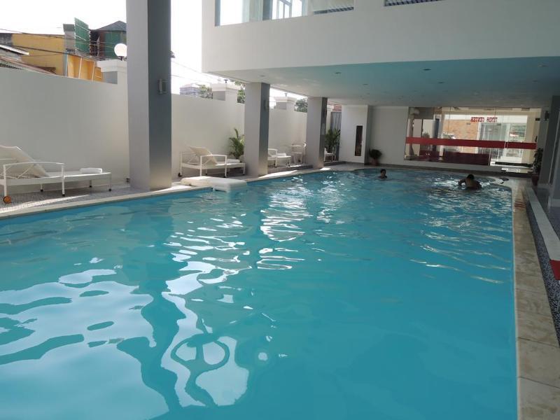 Sen Han Hotel Phnom Penh Esterno foto