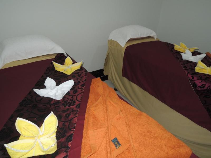 Sen Han Hotel Phnom Penh Esterno foto